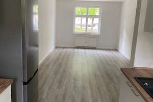 helle 3 Zimmer Wohnung mit Balkon, eigenen Gartenanteil und Einbauküche – Reichsbahnerstrasse 9, 4319 Engelsdorf, Leipzig – Vorschaubild 7