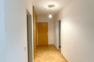 Lichtdurchflutete 1,5-Zimmer-Wohnung mit großem Balkon und neuer Einbauküche in Oberkasse – Oberkasseler Straße 61, 40545 Oberkassel, Düsseldorf – Vorschaubild 7