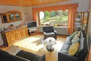 TOP-Preis-Leistungs-Verhältnis! Gepflegtes Wohnhaus mit Garten und Garage! – Die vollständige Adresse der Immobilie erhältst du vom Anbieter., 54472 Longkamp – Vorschaubild 5