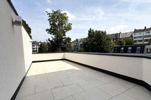 moderne, super zentrale  2-Zimmerwohnung mit Einbauküche und Balkon