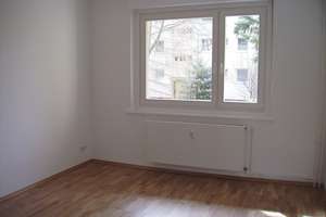 2 ,5 Zimmerwohnung mit eigenem Garten im grünen Zehlendorf – Die vollständige Adresse der Immobilie erhältst du vom Anbieter., 14165 Zehlendorf, Berlin – Vorschaubild 2