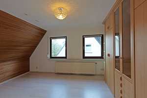 Freistehendes Einfamilienhaus mit Garage und großem Garten – Pinneberg (Kreis) – Vorschaubild 11