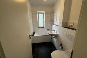 3 Zimmer in günstiger Lage - schnelle Anfrage! – Goslarsche Str. 49, 38118 Westliches Ringgebiet, Braunschweig – Vorschaubild 2