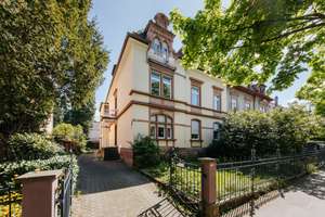 4-Zimmer-Dachgeschosswohnung mit Terrasse & Einzelgarage in der Freiburger Wiehre