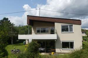 Architektenhaus mit Indoor-Pool, ELW und großem Grundstück – Die vollständige Adresse der Immobilie erhältst du vom Anbieter., 57548 Kirchen (Sieg) – Vorschaubild 3