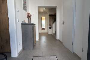 MODERNE & HOCHWERTIGE DOPPELHAUSHÄLFTE MIT GARTEN IN HAUNWANG – Die vollständige Adresse der Immobilie erhältst du vom Anbieter., 84174 Eching – Vorschaubild 4