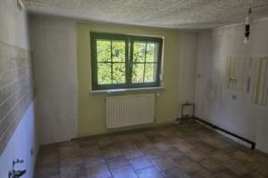 Ruhig gelegenes Einfamilienhaus mit zwei Garagen! – Die vollständige Adresse der Immobilie erhältst du vom Anbieter., 6749 Bitterfeld-Wolfen – Vorschaubild 15