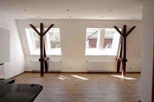 Wohnen am Stadtpark: 2 Zimmer Dachstudio ca.75m² in Winterhude, – Die vollständige Adresse der Immobilie erhältst du vom Anbieter., 22299 Winterhude, Hamburg – Vorschaubild 4