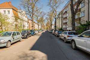 Stilvolle Altbauwohnung mit 2 Bädern & Fischgrätparkett in Schmargendorf ! – Salzbrunner Straße 40, 14193 Schmargendorf, Berlin – Vorschaubild 16