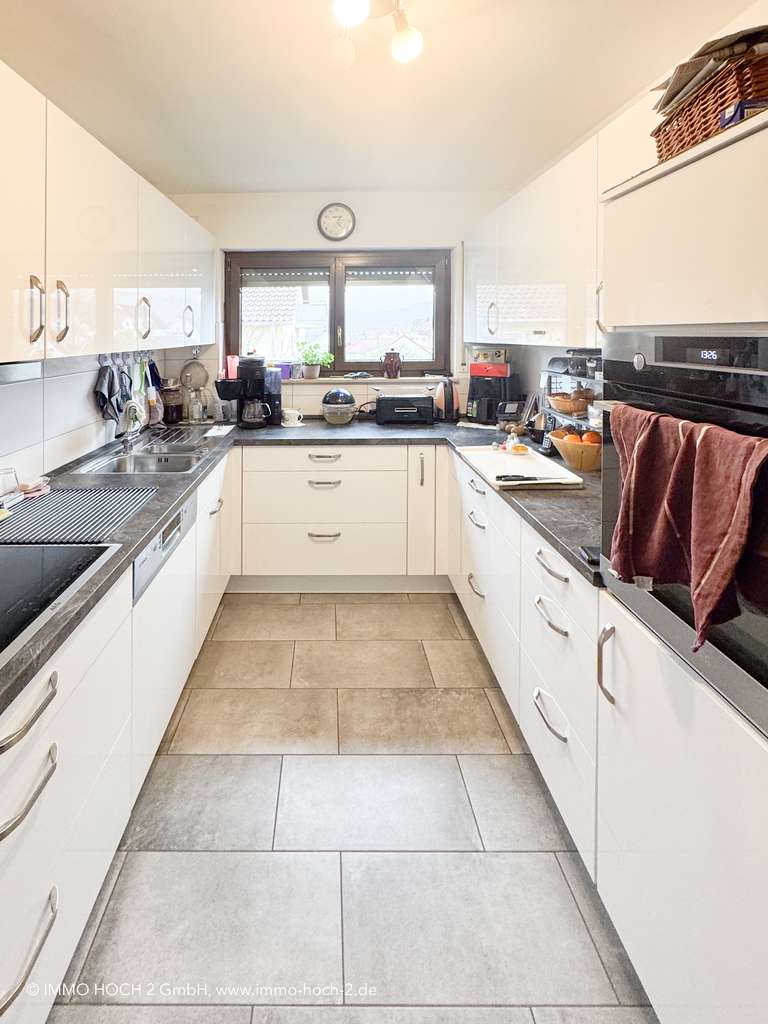 Immobilie in Allmersbach im Tal - Großzügige 5-Zimmer-Wohnung mit Garage, Stellplatz & Garten – 106 m² Wohnfläche - Bild 3