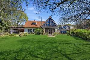Individuelles EFH in Worzeldorf mit traumhaftem Garten