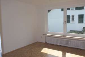 Großzügige 4 Zimmer Wohnung in ruhiger Umgebung! – Die vollständige Adresse der Immobilie erhältst du vom Anbieter., 53113 Gronau, Bonn – Vorschaubild 9