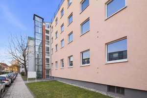 Urbaner Wohntraum – Möblierte 4-Zimmer-Wohnung mit Dachterrasse & stilvollem Ambiente – Die vollständige Adresse der Immobilie erhältst du vom Anbieter., 81673 Josephsburg, München – Vorschaubild 2
