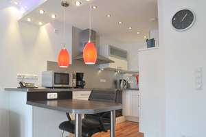 Exklusiv ausgestattetes und modern möbliertes 2-Zimmer-Apartment – Groß-Nabas-Str. 0, 81827 Waldtrudering, München – Vorschaubild 4