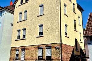 4 Zi. Wohnung, 64 m², ruhig und hell, Dachgeschoss, Bad Cannstatt nähe Kurpark und Neckar