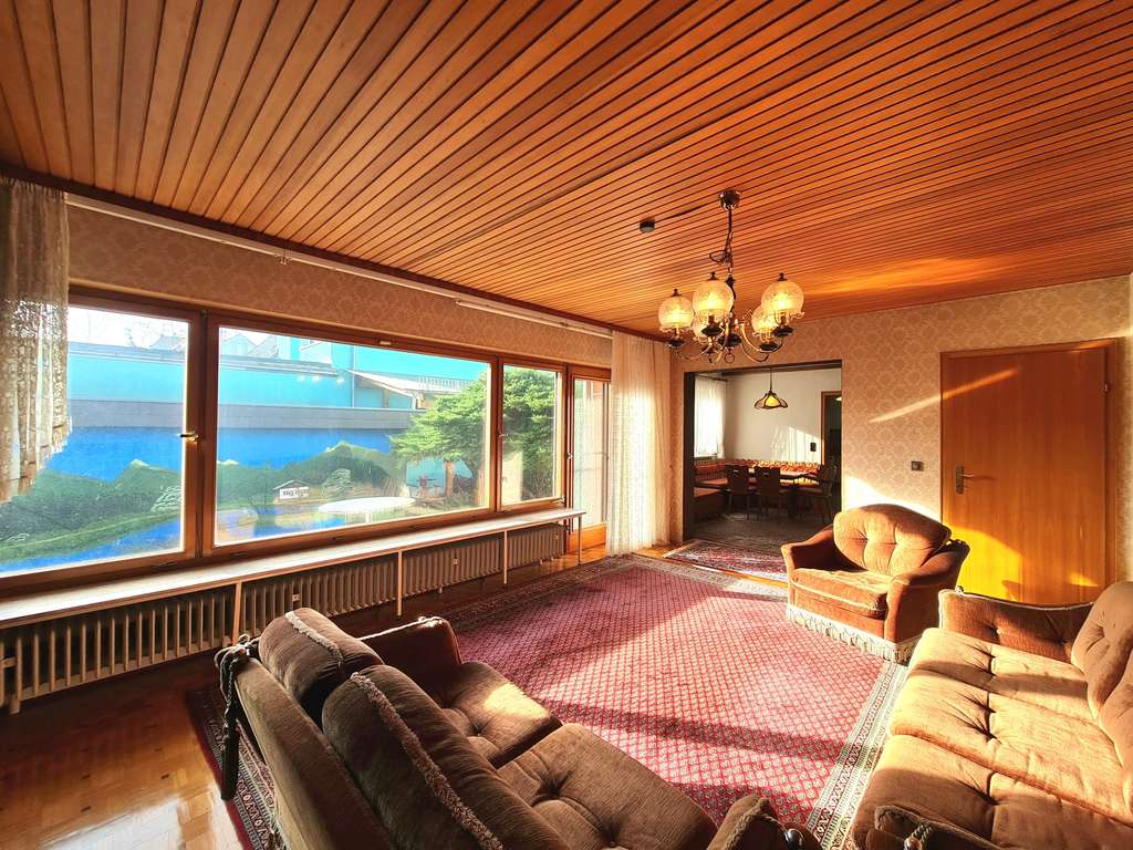 Immobilie in Neuburg am Rhein - Repräsentatives Einfamilienhaus - 5 Schlafzimmer - Büro - Doppelgarage - Garten! - Bild 4