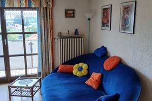 Wohnen mit Charakter: Großzügige voll möblierte 4-Zimmer-Wohnung in Tittling – Die vollständige Adresse der Immobilie erhältst du vom Anbieter., 94104 Tittling – Vorschaubild 2