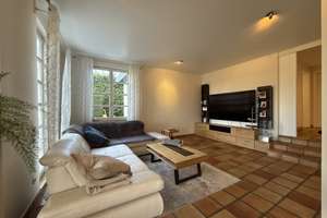 Ihr Rückzugsort im Grünen – elegante Villa mit Wellnessbereich – Die vollständige Adresse der Immobilie erhältst du vom Anbieter., 41516 Grevenbroich – Vorschaubild 9