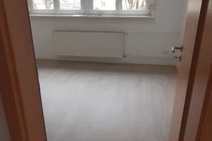 Gemütliche, gepflegte 3-Zimmer Dachgeschosswohnung in Wiesbaden Nordost – Die vollständige Adresse der Immobilie erhältst du vom Anbieter., 65195 Nordost, Wiesbaden – Vorschaubild 4