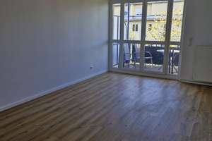 Ruhiges, WG-Zimmer, möbiliert, gute MVV Anbindung in Obersendling – Aidenbachstraße 66, 81379 Obersendling, München – Vorschaubild 4