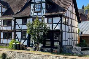 Denkmalgeschütztes, charmantes  Haus in Kaufungen direkt an der Losse gelegen! – Kassel (Kreis) – Vorschaubild 1