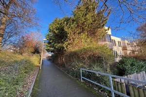 Property thumbnail 23