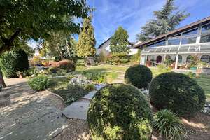 Jetzt neue Chance! Villa mit Indoor-Pool jetzt 639.000 € - PREIS REDUZIERT! – Schulstrasse 7, 56357 Berg – Vorschaubild 2