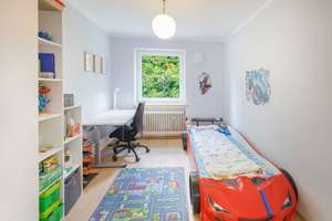 MODERNISIERTES REIHENMITTELHAUS MIT TERRASSE, GARTEN, SAUNA & GARAGE IN HAAR – Die vollständige Adresse der Immobilie erhältst du vom Anbieter., 85540 Haar – Vorschaubild 23
