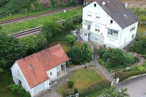 Ehemaliges Bahnwärterhaus in einmaliger Lage