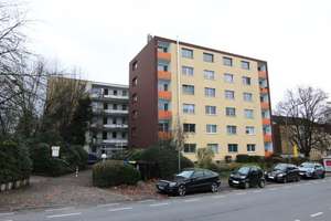 3 Zimmer mit Balkon im Erdgeschoss nur wenige Stufen