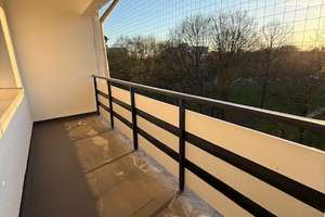 "Mir tanzt keiner auf dem Kopf rum"- Super 3-Zimmer-Wohnung im 4. OG – Wohnen mit Grünblick – Hölderlinstraße 7, 47226 Rheinhausen-Mitte, Duisburg – Vorschaubild 3