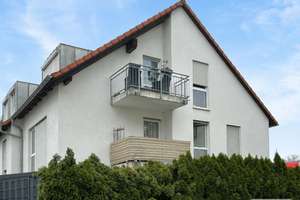 TOP-gepflegte Dachgeschosswohnung mit TG-Stellplatz zum Selbstbezug oder Kapitalanlage – Die vollständige Adresse der Immobilie erhältst du vom Anbieter., 86156 Kriegshaber, Augsburg – Vorschaubild 2