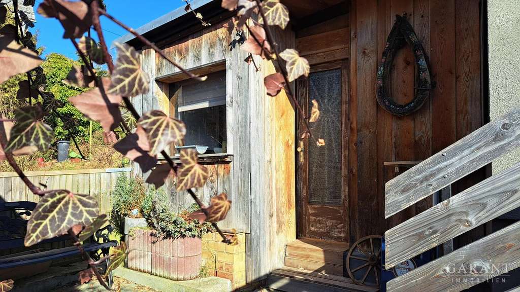 Immobilie in Feilitzsch - Charmantes Ein-/Zweifamilienhaus mit Vermietungspotenzial,  Kapitalanlage mit Perspektive - Bild 3