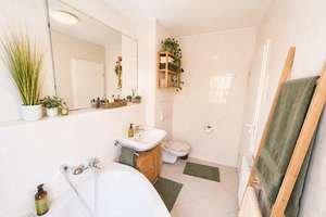 Wunderschöne 2-Zi.-Wohnung + Balkon + STP – ideal für Paare, Singles/Studenten, Senioren – Die vollständige Adresse der Immobilie erhältst du vom Anbieter., 1157 Cotta (Stadtteil), Dresden – Vorschaubild 4