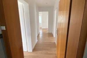 Moderne 3,5-Zimmerwohnung mit Dachterrasse in Solingen-Ohligs – Scharrenberger Straße 22, 42699 Ohligs/Aufderhöhe/Merscheid, Solingen – Vorschaubild 6