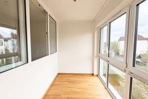 Moderne 2ZKB-Wohnung mit Wintergarten, hell, Keller, Dusche – Die vollständige Adresse der Immobilie erhältst du vom Anbieter., 86159 Universitätsviertel, Augsburg – Vorschaubild 3