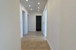 Erstbezug nach energetischer Sanierung: Helle moderne 4-Zimmer-Wohnung mit Balkon in Top-Lage – Schweppermannstraße 79, 90408 Uhlandstraße, Nürnberg – Vorschaubild 3