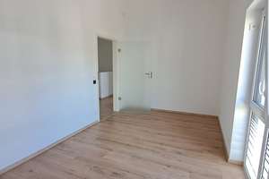 EEK A+: Bezugsfreie, neuwertige Doppelhaushälfte in begehrter Lage von Waldkraiburg! – Die vollständige Adresse der Immobilie erhältst du vom Anbieter., 84478 Waldkraiburg – Vorschaubild 25