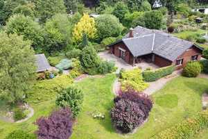 immo-schramm.de: Winkelbungalow als Holzhaus auf herrl. Grundstück – Osterholz (Kreis) – Vorschaubild 1