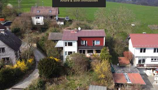 Bild von Naturverbundenes großes Familienhaus