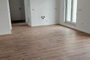 +TRAUMWOHNUNG+3 RAUM DACHGESCHOSS MIT GROSSEM BALKON+BAD M. DUSCHE+FBH+LIFT++UVM.++ – Bornaische Straße 77/79, 4277 Connewitz, Leipzig – Vorschaubild 2