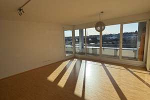 "Perfekt für Bestager - Sehr  helles Penthouse mit Blick auf die Schwäbische Alb"