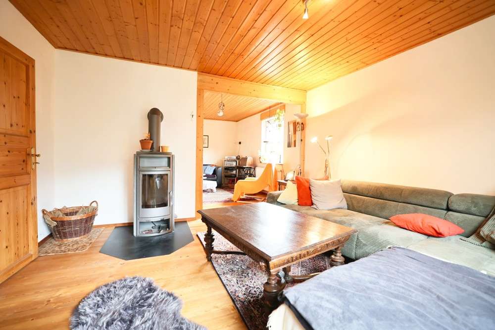 Immobilie in Lingerhahn - Gepflegtes Landhaus mit Nebengebäuden, Garten, Hof und Waldgrundstück in ruhiger Lage in Thörlingen - Bild 12