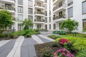 Exklusive 2-Zimmer-Wohnung mit Spreeblick und zwei Westbalkonen – Die vollständige Adresse der Immobilie erhältst du vom Anbieter., 10243 Friedrichshain, Berlin – Vorschaubild 24