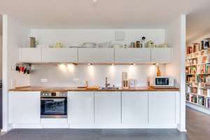 Aigner - Charmante 3-Zimmer-Erdgeschosswohnung mit sonniger Terrasse – Die vollständige Adresse der Immobilie erhältst du vom Anbieter., 80687 Friedenheim, München – Vorschaubild 5