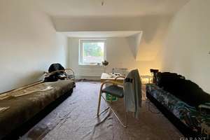 Doppelhaushälfte mit drei Wohneinheiten und Garten in Duisburg – Die vollständige Adresse der Immobilie erhältst du vom Anbieter., 47226 Hochemmerich, Duisburg – Vorschaubild 7