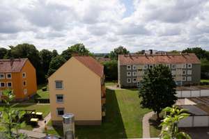 Gepflegte 2-Zimmer-Wohnung mit Balkon und Fahrstuhl in Salzgitter-Lebenstedt – Die vollständige Adresse der Immobilie erhältst du vom Anbieter., 38226 Lebenstedt, Salzgitter – Vorschaubild 1