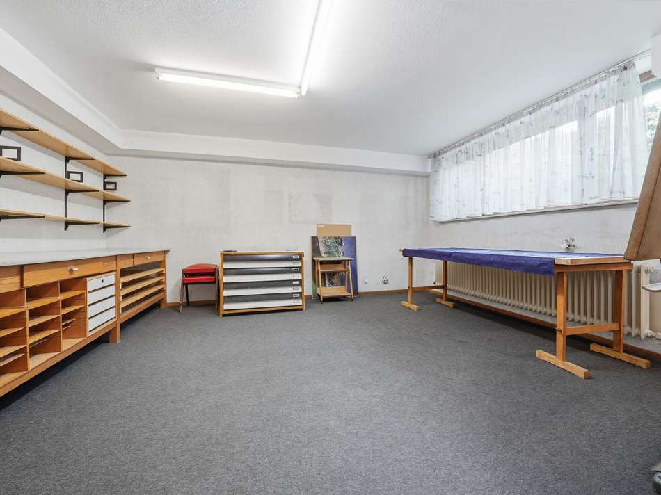 Büro (UG)