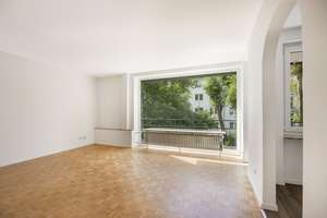 Großzügige, sanierte 3,5-Wohnung mit Loggia in zentraler Lage von Düsseldorf-Oberkassel! – Die vollständige Adresse der Immobilie erhältst du vom Anbieter., 40545 Oberkassel, Düsseldorf – Vorschaubild 1