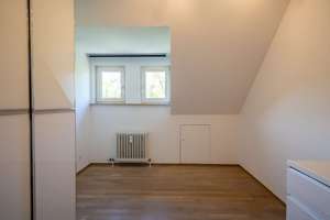 Schöne Drei-Zimmer-Wohnung mit Balkon und Blick ins Grüne – 70597 Sonnenberg, Stuttgart – Vorschaubild 13
